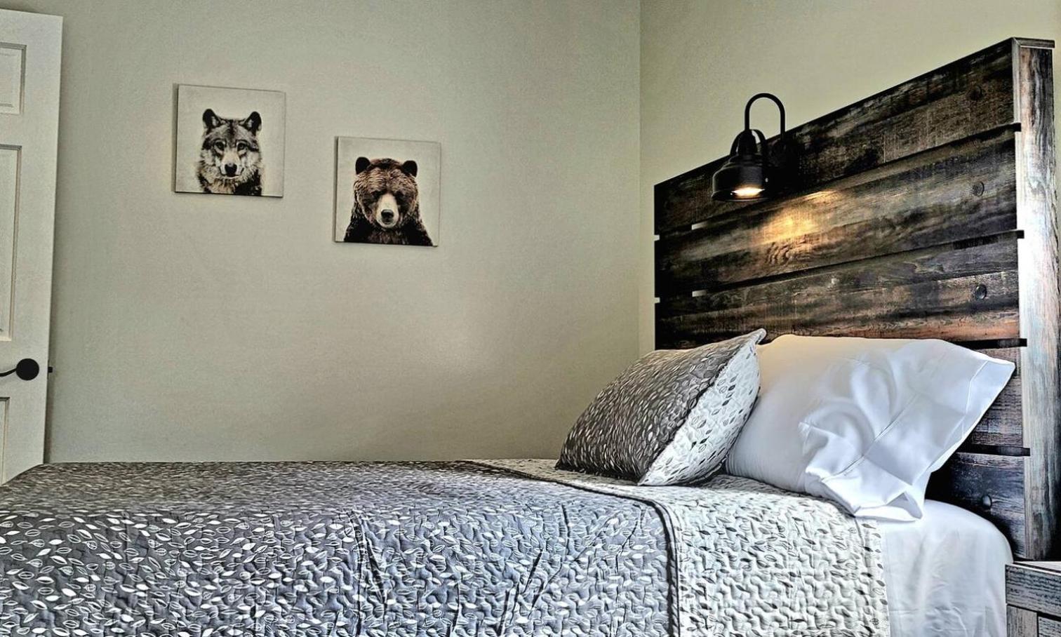 The Traveler On Main - Suite 1 Tazewell Luaran gambar