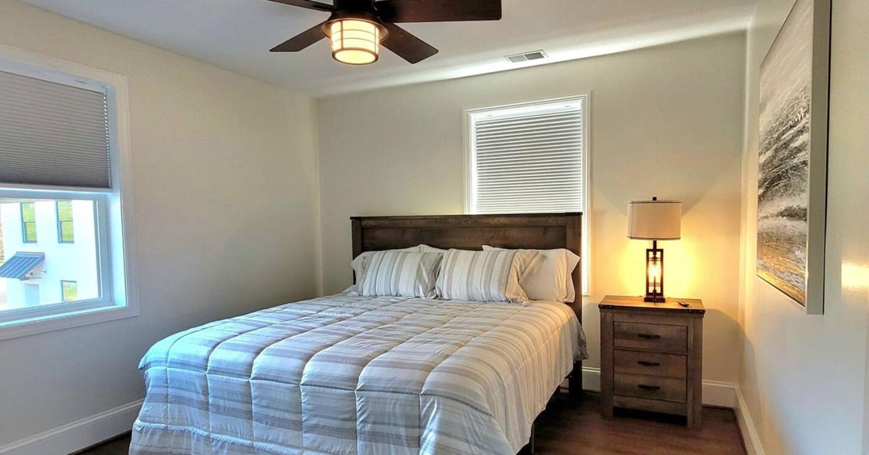 The Traveler On Main - Suite 1 Tazewell Luaran gambar