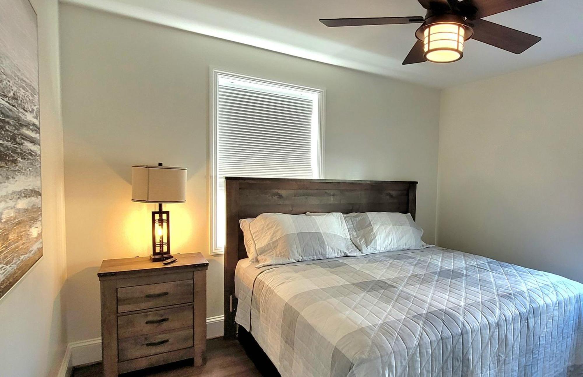 The Traveler On Main - Suite 1 Tazewell Luaran gambar
